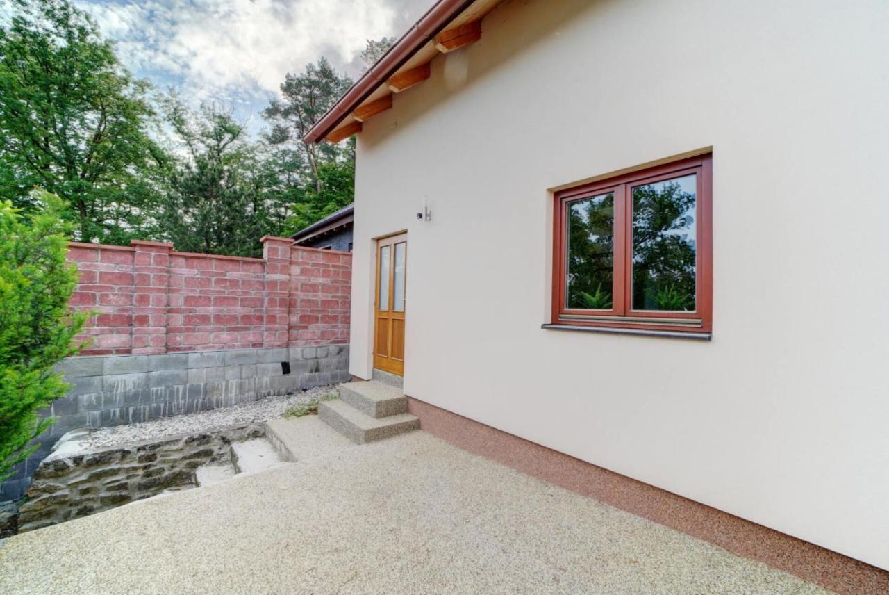 Hotel Zlechov Plumlov المظهر الخارجي الصورة